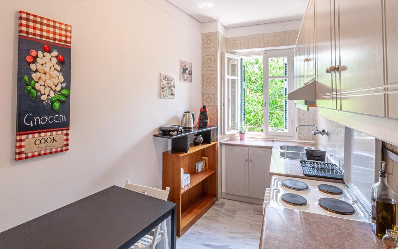 Sunny Apartment On The 2Nd Floor In Bohemian Psiri In Athens' Historic Center-In Vivo Apartments Exterior foto